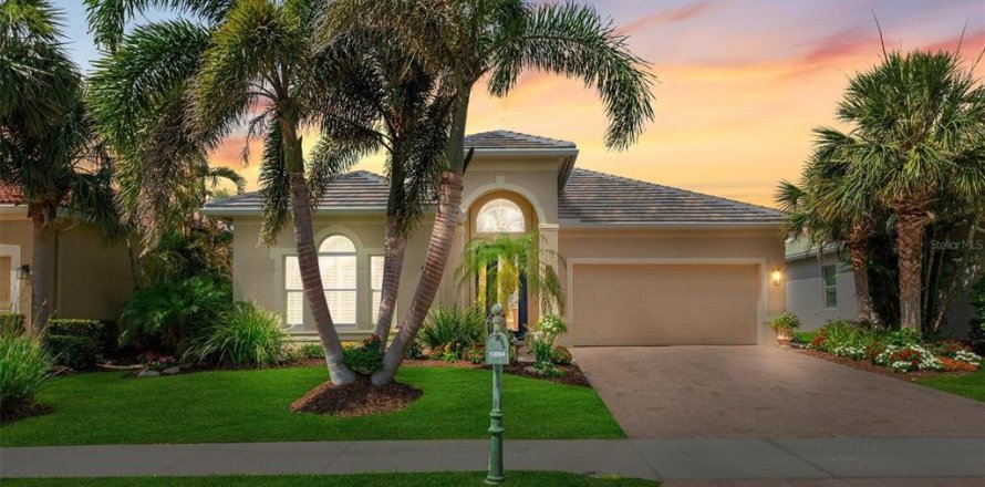 House in Port Charlotte, Florida 2 bedrooms, 167.69 sq.m. № 2306045