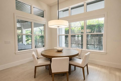 Casa en venta en Tampa, Florida, 4 dormitorios, 496.19 m2 № 2324058 - foto 11