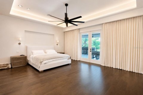 Casa en venta en Tampa, Florida, 4 dormitorios, 496.19 m2 № 2324058 - foto 14