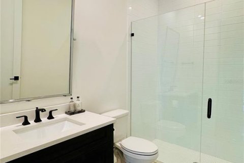 Casa en venta en Tampa, Florida, 4 dormitorios, 496.19 m2 № 2324058 - foto 22