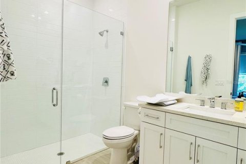Casa en venta en Tampa, Florida, 4 dormitorios, 496.19 m2 № 2324058 - foto 24