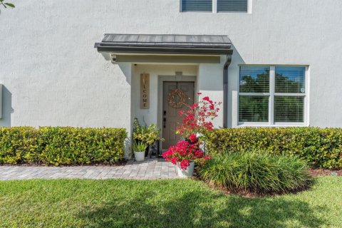 Townhouse in Lauderdale Lakes, Florida 3 bedrooms, 137.68 sq.m. № 2083204 - photo 4