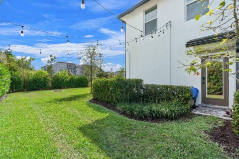 Townhouse in Lauderdale Lakes, Florida 3 bedrooms, 137.68 sq.m. № 2083204 - photo 18