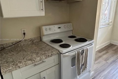 Copropriété à louer à Tamarac, Floride: 1 chambre, 64.57 m2 № 1987810 - photo 15