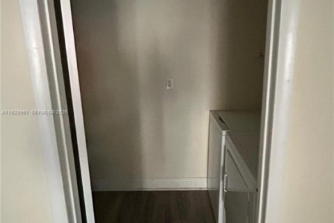 Copropriété à louer à Tamarac, Floride: 1 chambre, 64.57 m2 № 1987810 - photo 10