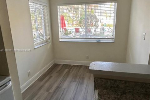 Copropriété à louer à Tamarac, Floride: 1 chambre, 64.57 m2 № 1987810 - photo 6