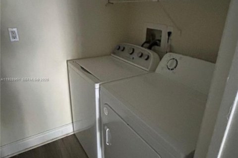 Copropriété à louer à Tamarac, Floride: 1 chambre, 64.57 m2 № 1987810 - photo 8