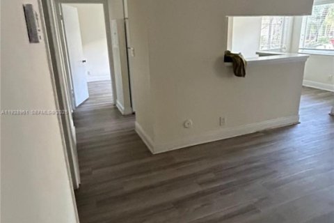 Copropriété à louer à Tamarac, Floride: 1 chambre, 64.57 m2 № 1987810 - photo 9