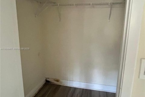 Copropriété à louer à Tamarac, Floride: 1 chambre, 64.57 m2 № 1987810 - photo 16