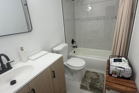 Villa ou maison à Lauderhill, Floride 3 chambres, 138.33 m2 № 2278876
