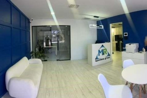 Commercial property in Orlando, Florida 222.97 sq.m. № 2220811 - photo 3