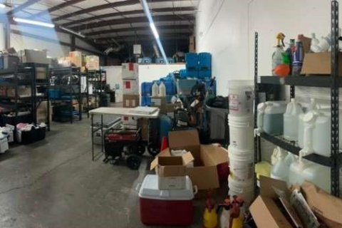 Commercial property in Orlando, Florida 222.97 sq.m. № 2220811 - photo 14