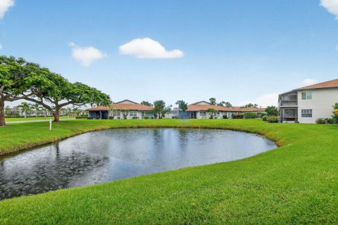 House in Delray Beach, Florida 2 bedrooms, 115.85 sq.m. № 1927619 - photo 26