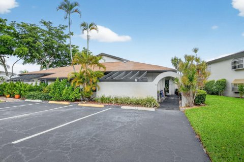 House in Delray Beach, Florida 2 bedrooms, 115.85 sq.m. № 1927619 - photo 28