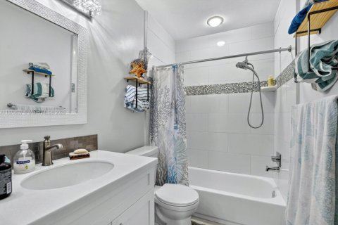 House in Delray Beach, Florida 2 bedrooms, 115.85 sq.m. № 1927619 - photo 22