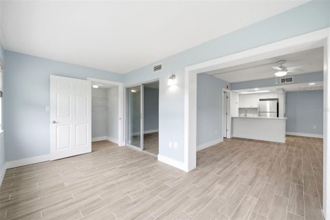 Купить кондоминиум в Нью-Порт-Ричи, Флорида 6 комнат, 88.44м2, № 2208201 - фото 12