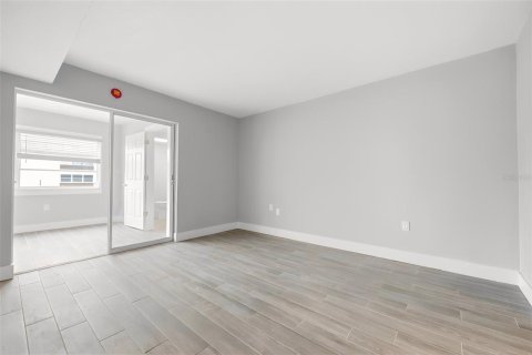 Купить кондоминиум в Нью-Порт-Ричи, Флорида 6 комнат, 88.44м2, № 2208201 - фото 18