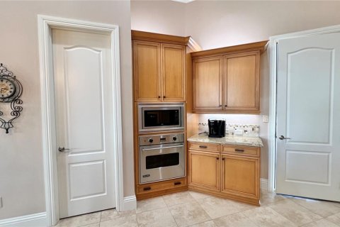 Villa ou maison à louer à Dunnellon, Floride: 3 chambres, 331.01 m2 № 2214149 - photo 8