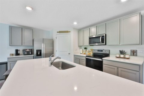House in Plant City, Florida 4 bedrooms, 171.5 sq.m. № 2205487 - photo 7