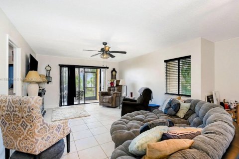 Copropriété à louer à Cocoa, Floride: 2 chambres, 103.31 m2 № 1857389 - photo 3