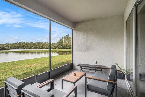 Casa en venta en Land O' Lakes, Florida, 4 dormitorios, 198.16 m2 № 1902611 - foto 27