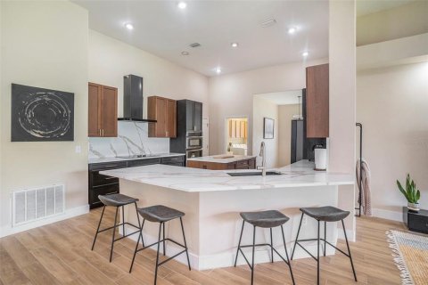 Casa en venta en Land O' Lakes, Florida, 4 dormitorios, 198.16 m2 № 1902611 - foto 11