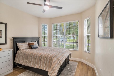 Casa en venta en Land O' Lakes, Florida, 4 dormitorios, 198.16 m2 № 1902611 - foto 19
