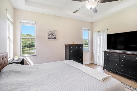 Casa en venta en Land O' Lakes, Florida, 4 dormitorios, 198.16 m2 № 1902611 - foto 16