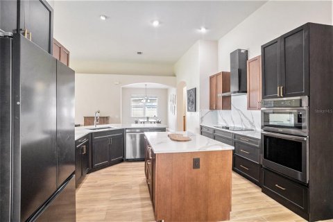 Casa en venta en Land O' Lakes, Florida, 4 dormitorios, 198.16 m2 № 1902611 - foto 12