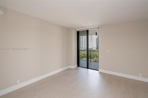 Купить кондоминиум в Майами, Флорида 2 спальни, 136.01м2, № 2153158 - фото 11