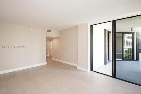 Купить кондоминиум в Майами, Флорида 2 спальни, 136.01м2, № 2153158 - фото 18