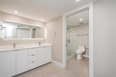 Купить кондоминиум в Майами, Флорида 2 спальни, 136.01м2, № 2153158 - фото 15