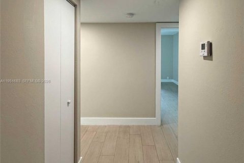 Купить кондоминиум в Майами, Флорида 2 спальни, 136.01м2, № 2153158 - фото 27