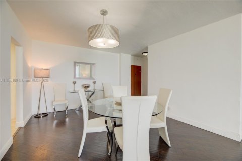 Copropriété à vendre à Hollywood, Floride: 1 chambre, 99.41 m2 № 1939593 - photo 12