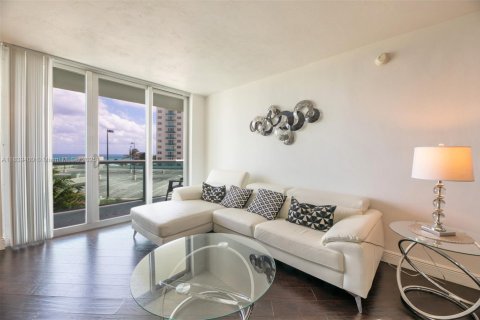 Copropriété à vendre à Hollywood, Floride: 1 chambre, 99.41 m2 № 1939593 - photo 8