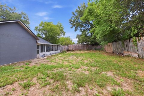 House in Deltona, Florida 4 bedrooms, 186.64 sq.m. № 2197609 - photo 28