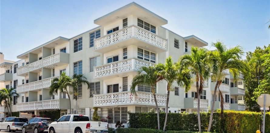 Condo à Miami Beach, Floride, 1 chambre  № 1867239