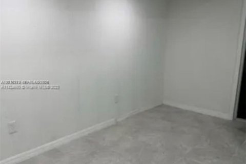 Immobilier commercial à louer à Miami, Floride: 1 chambre № 2073667 - photo 7