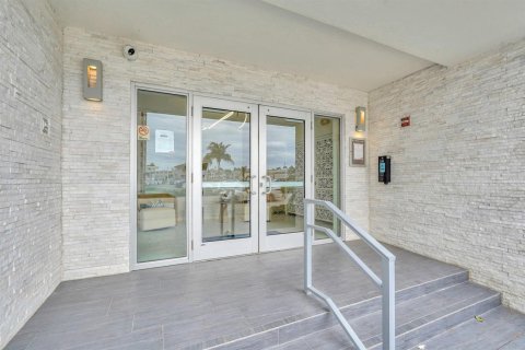 Купить кондоминиум в Холливуд, Флорида 2 комнаты, 133.78м2, № 2147082 - фото 22