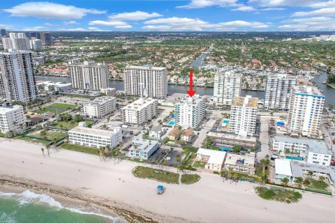 Купить кондоминиум в Холливуд, Флорида 2 комнаты, 133.78м2, № 2147082 - фото 29