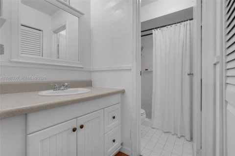 Villa ou maison à vendre à Sunrise, Floride: 2 chambres, 99.78 m2 № 2367882 - photo 17