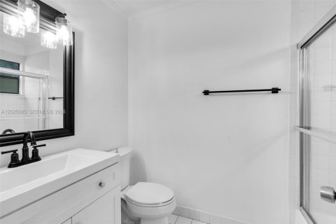 Touwnhouse à vendre à Aventura, Floride: 3 chambres, 126.81 m2 № 2179075 - photo 16