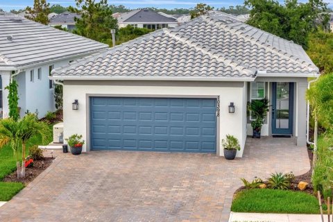 House in Englewood, Florida 2 bedrooms, 130.53 sq.m. № 1685007 - photo 1