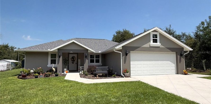 Villa ou maison à Summerfield, Floride 3 chambres, 156.35 m2 № 2313353