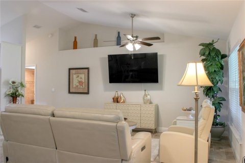 Villa ou maison à vendre à Summerfield, Floride: 3 chambres, 156.35 m2 № 2313353 - photo 9