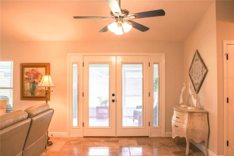 Villa ou maison à vendre à Summerfield, Floride: 3 chambres, 156.35 m2 № 2313353 - photo 12