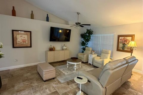 Villa ou maison à vendre à Summerfield, Floride: 3 chambres, 156.35 m2 № 2313353 - photo 7