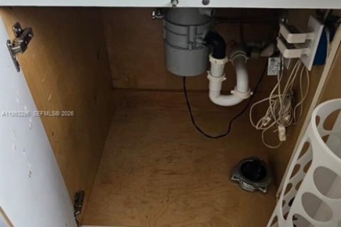 Condominio en venta en Miami Beach, Florida, 49.98 m2 № 2057102 - foto 4