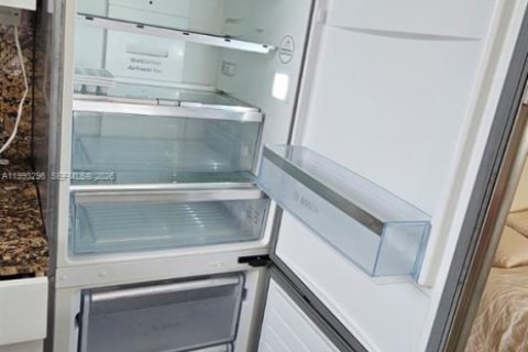 Condominio en venta en Miami Beach, Florida, 49.98 m2 № 2057102 - foto 6