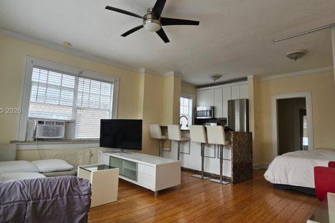 Condominio en venta en Miami Beach, Florida, 49.98 m2 № 2057102 - foto 2